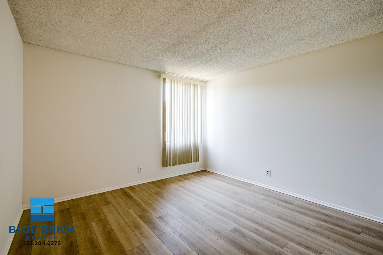 5452 Corteen Pl #27 - Photo 6 of 16