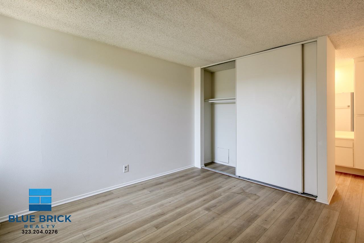 5452 Corteen Pl #27 - Photo 7 of 16