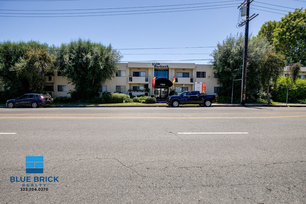 17834 Burbank Blvd #101 - Photo 4 of 25