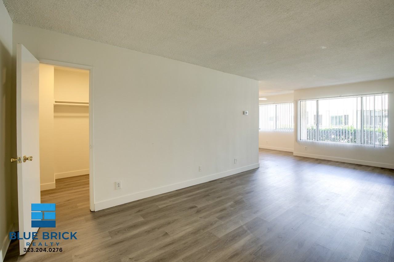 17834 Burbank Blvd #101 - Photo 7 of 25