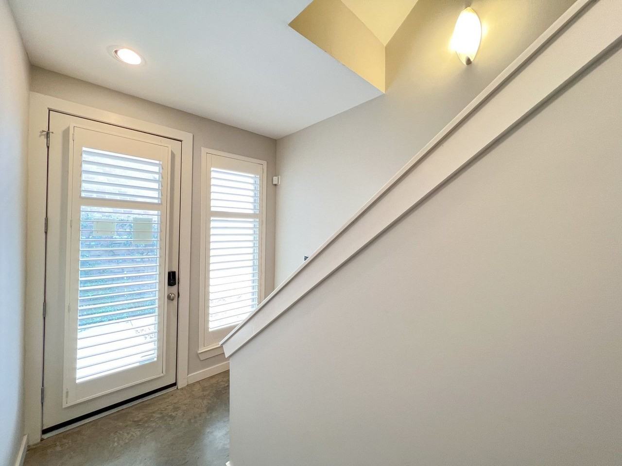 1205 Kinney Ave #1205 - Photo 2 of 25