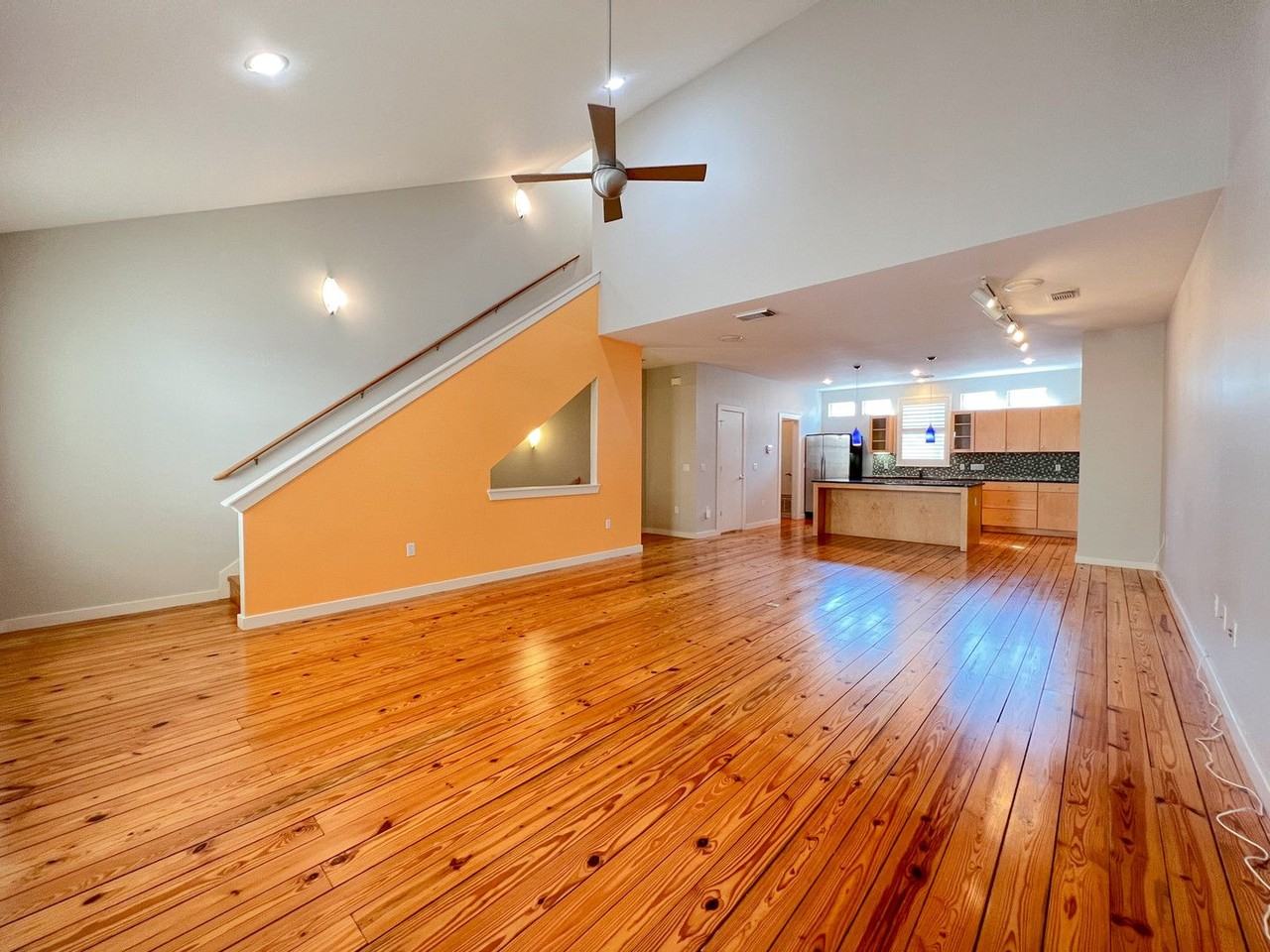 1205 Kinney Ave #1205 - Photo 6 of 25