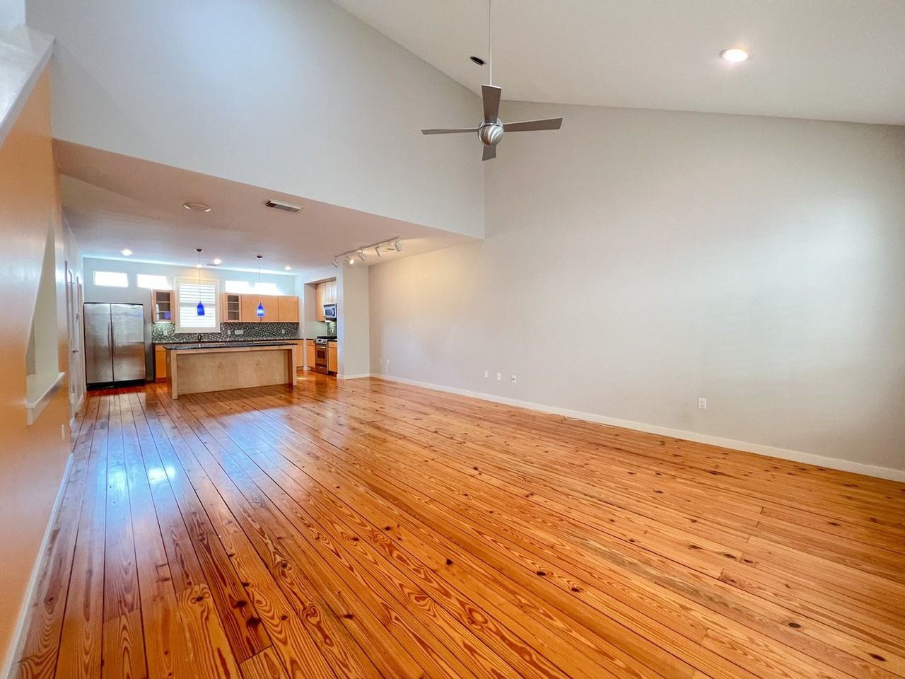 1205 Kinney Ave #1205 - Photo 7 of 25