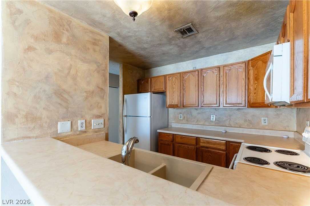 5609 Orchard Ln #5609 - Photo 4 of 16