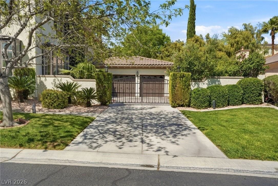 1409 Chambolle Ct - Photo 3 of 50