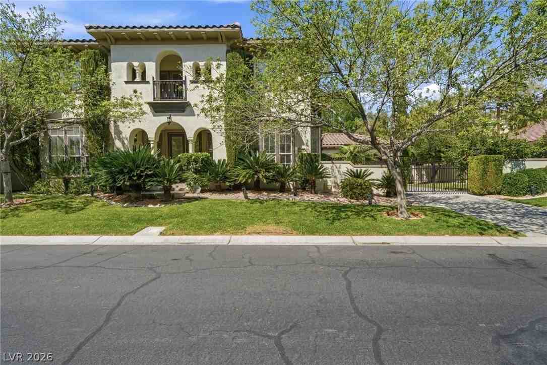 1409 Chambolle Ct - Photo 4 of 50