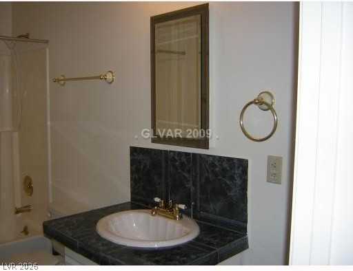 211 Zinc St #A - Photo 5 of 6
