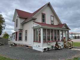 featured image of 605 Ellis Ave #2
