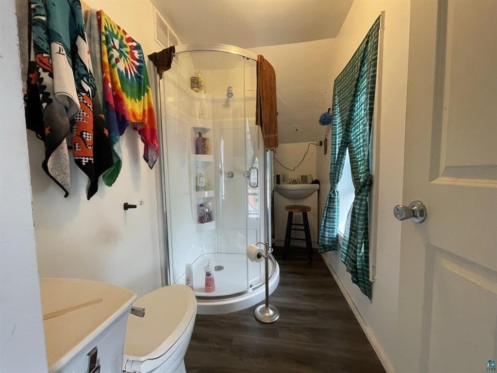605 Ellis Ave #2 - Photo 3 of 10