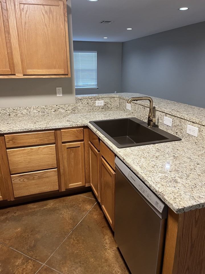 29 E Lincoln Ave #1 - Photo 5 of 20