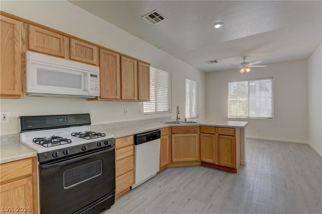 4613 Rising Cove St - Photo 6 of 20