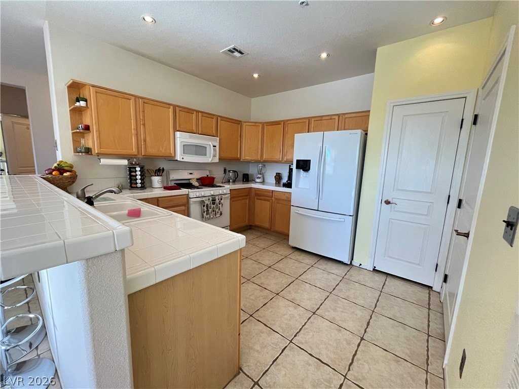 1000 Duckhorn Ct #101 - Photo 5 of 24