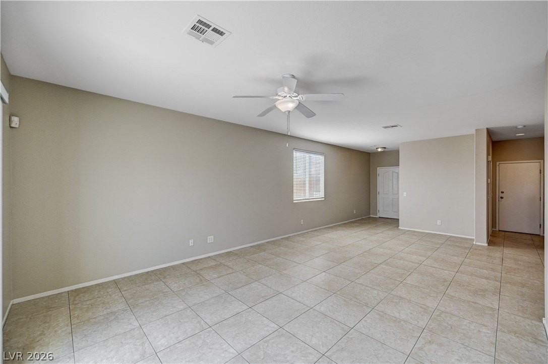 9343 Winebrook Ave - Photo 7 of 44