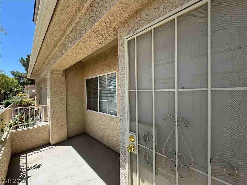 1326 Dusty Creek St - Photo 6 of 34