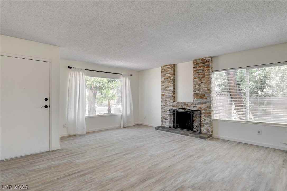 2085 Wagonwheel Ave - Photo 2 of 15