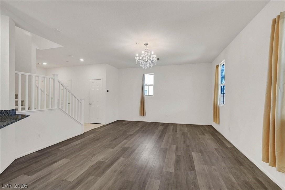 1421 Overseer Ave - Photo 4 of 25