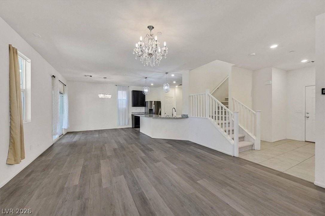 1421 Overseer Ave - Photo 5 of 25