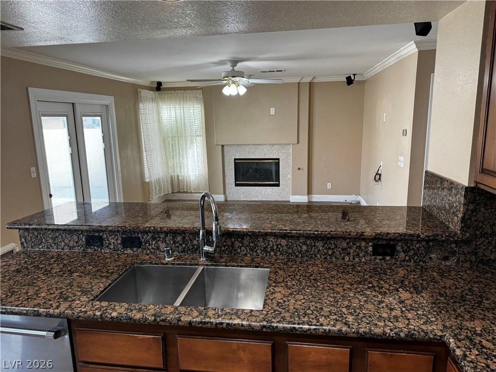 8248 Dolphin Bay Ct - Photo 6 of 24