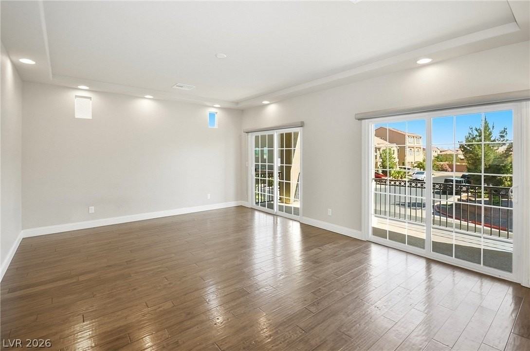 5908 Iris Vineyards Ave - Photo 4 of 37