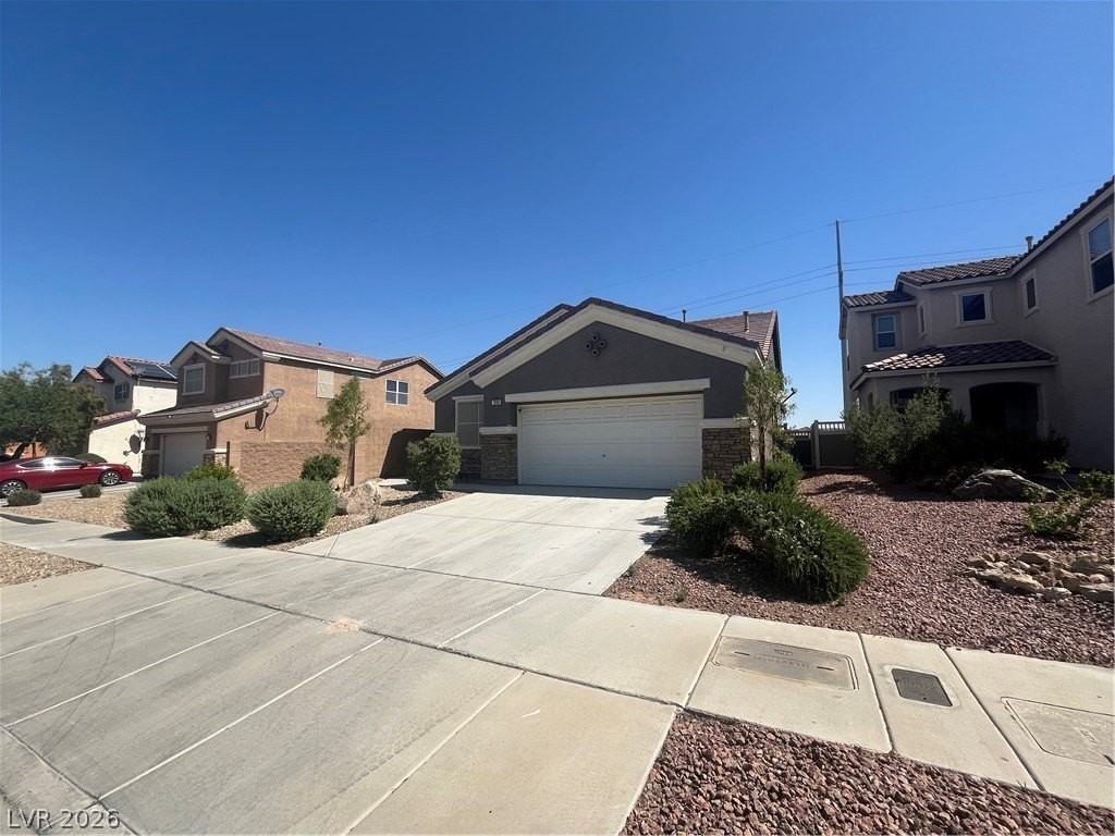 1080 Aspen Cliff Dr - Photo 2 of 49