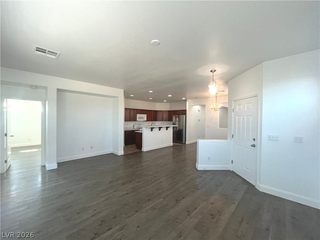1080 Aspen Cliff Dr - Photo 5 of 49