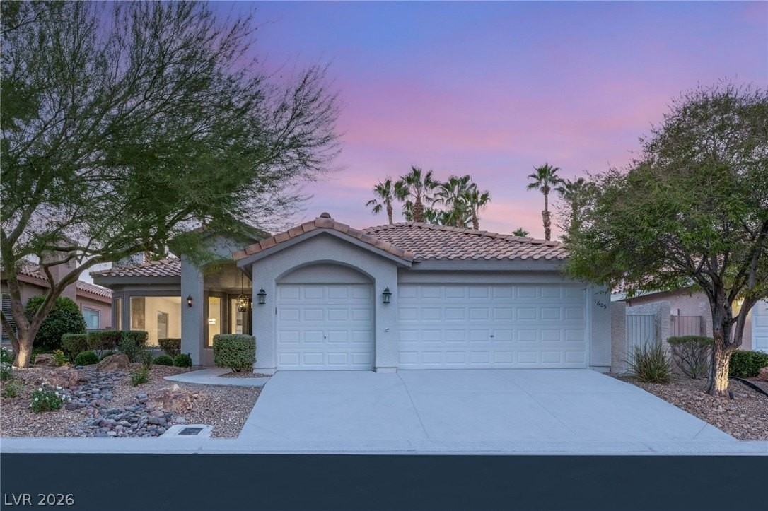 1605 Shadow Rock Dr - Photo 2 of 50