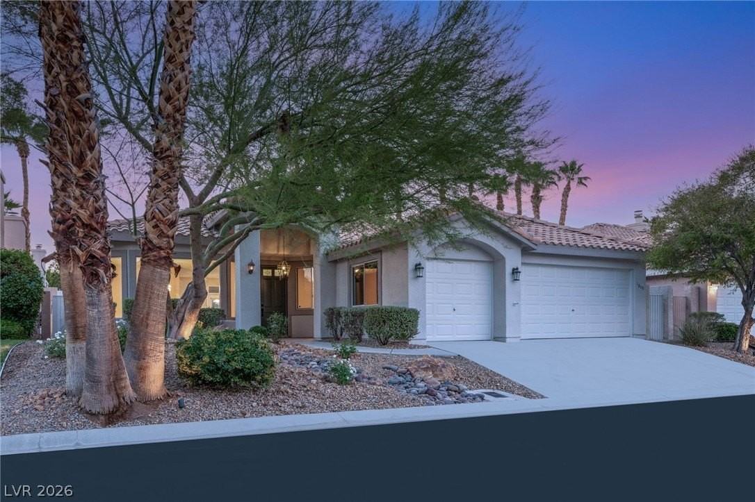 1605 Shadow Rock Dr - Photo 3 of 50