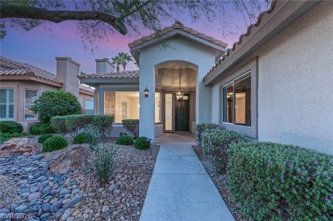 1605 Shadow Rock Dr - Photo 4 of 50