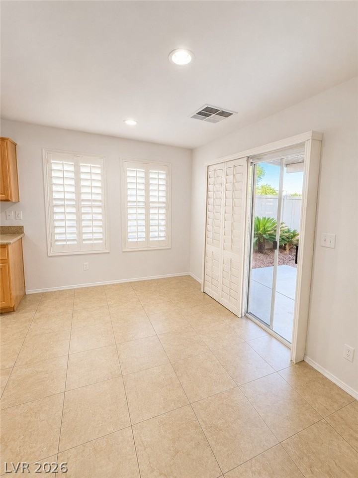4774 Portola Vista Ave - Photo 3 of 9