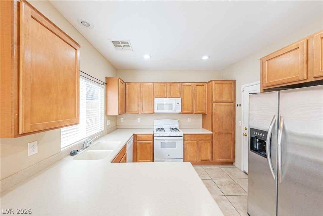 10243 Midnight Glow Ct - Photo 5 of 17