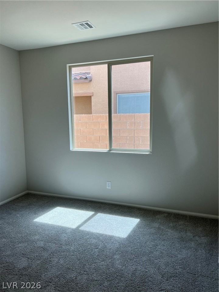 5847 Bonita Rose St - Photo 3 of 13