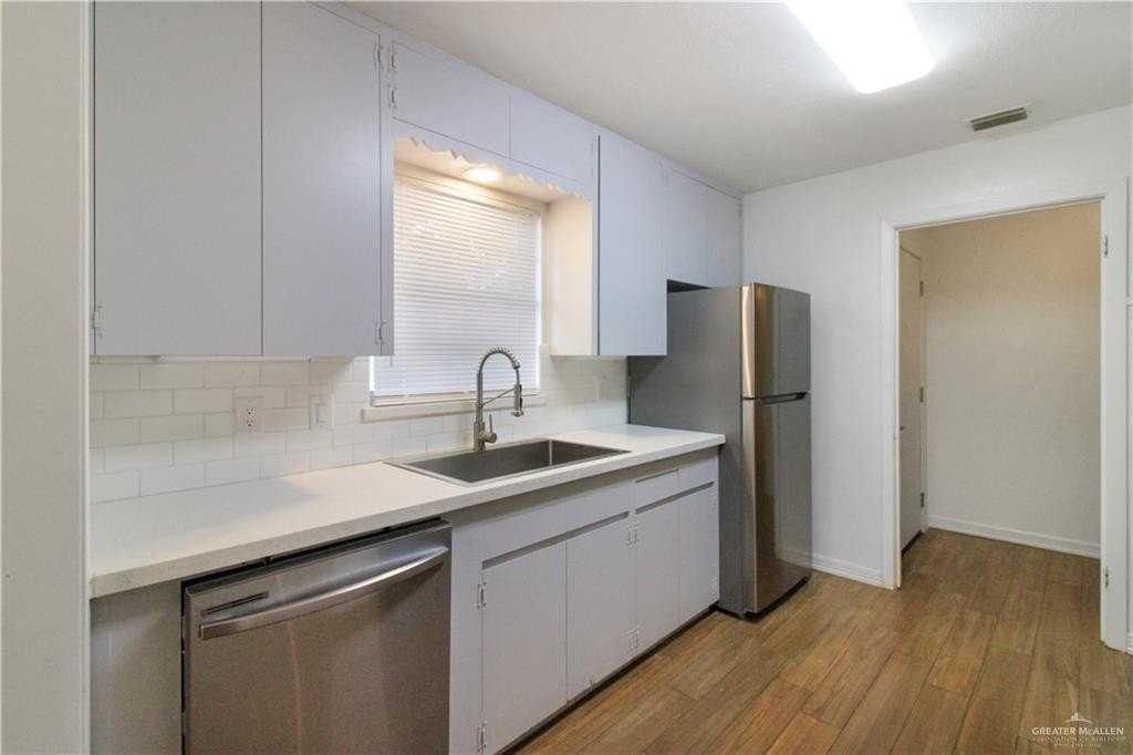 609 E Walnut Ave - Photo 3 of 14