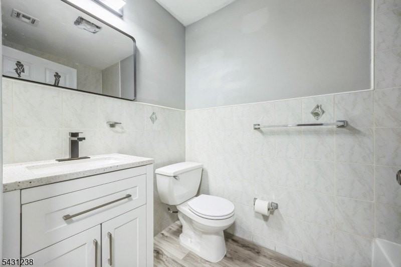 708 Ocean Ave #1 - Photo 7 of 17