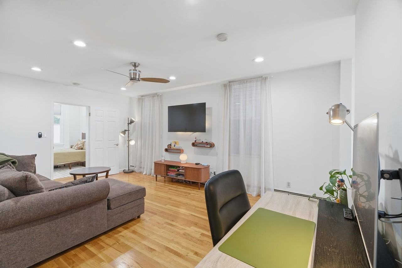 502 Gregory Ave #1 - Photo 4 of 14