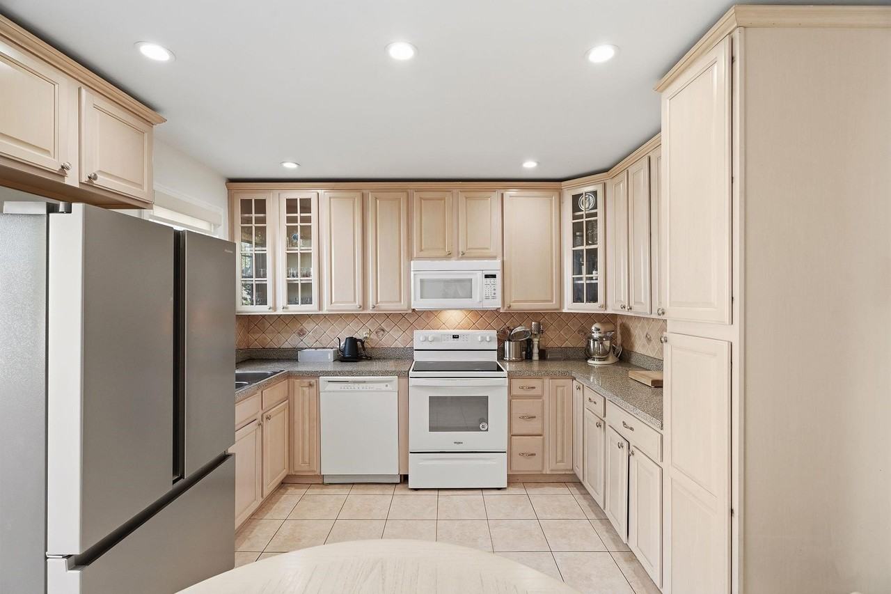 502 Gregory Ave #1 - Photo 7 of 14