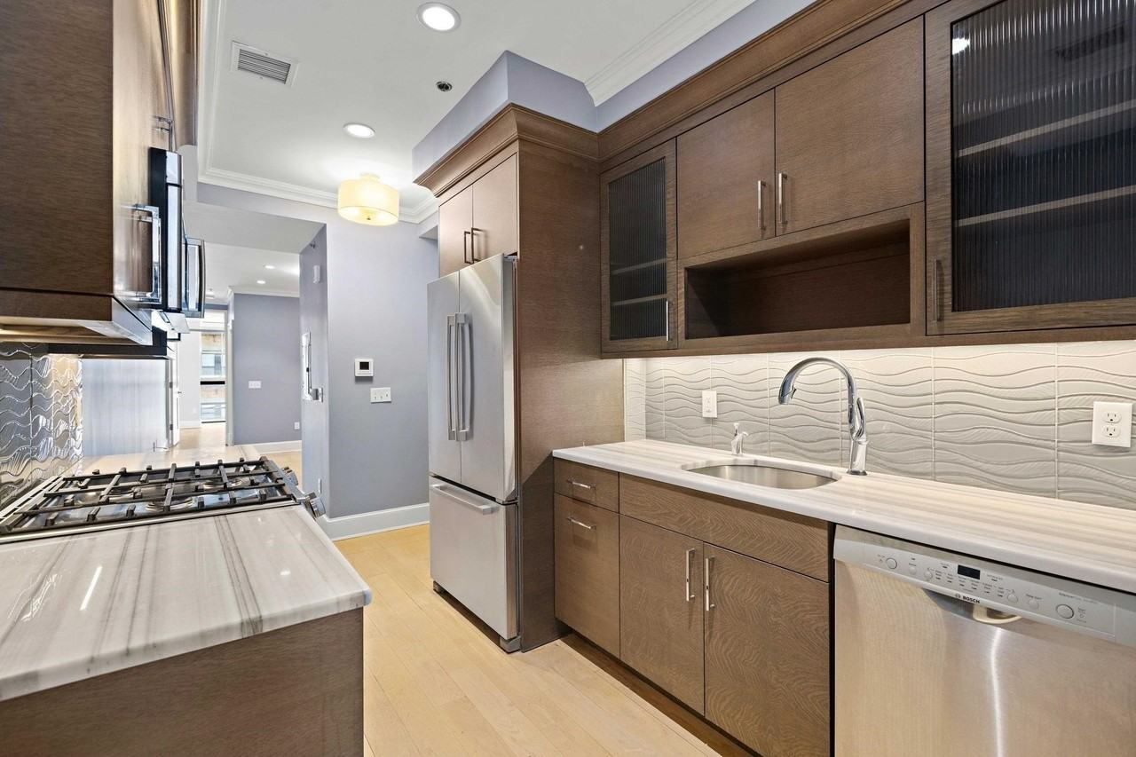 500 Jefferson St #3 - Photo 3 of 18