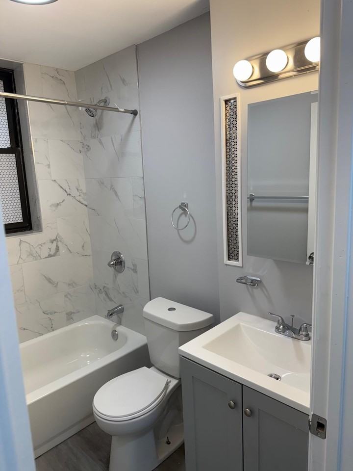 306 60TH STREET 60TH ST #4 - Photo 4 of 10