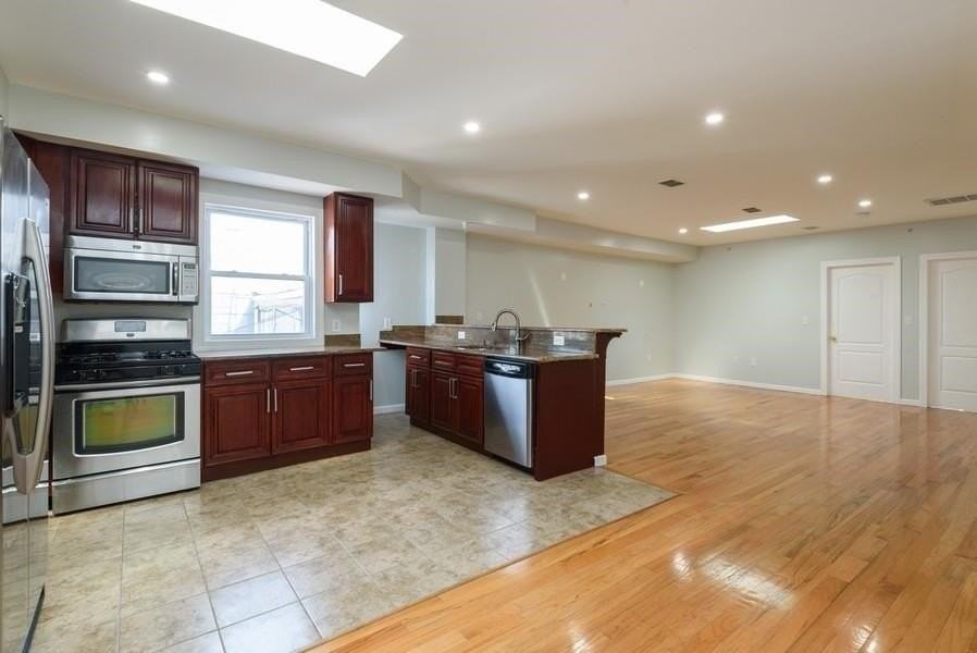 306 3rd St #3 - Photo 3 of 21