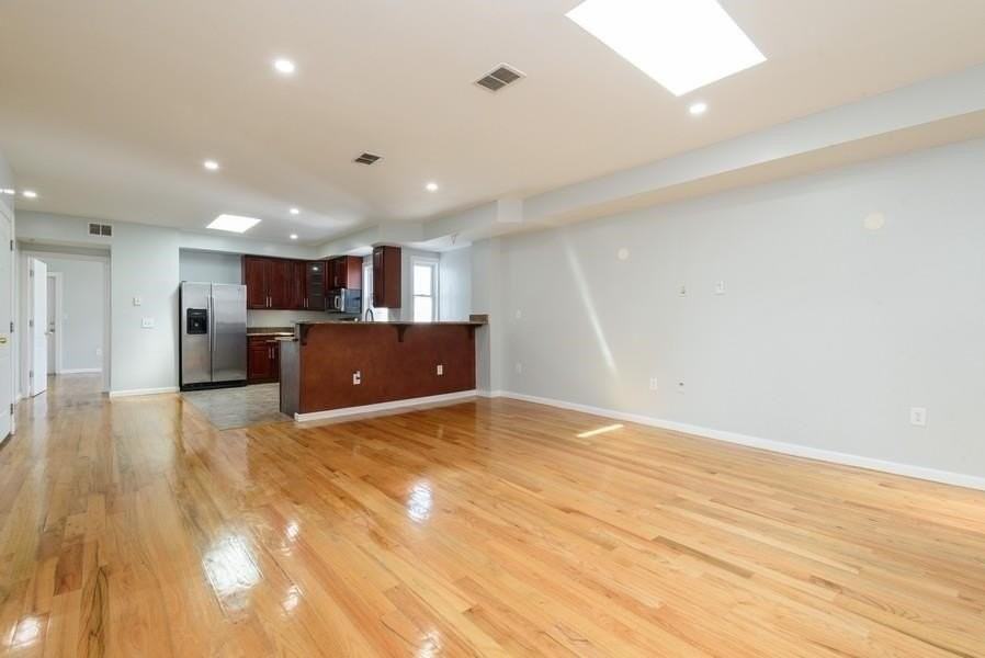 306 3rd St #3 - Photo 5 of 21