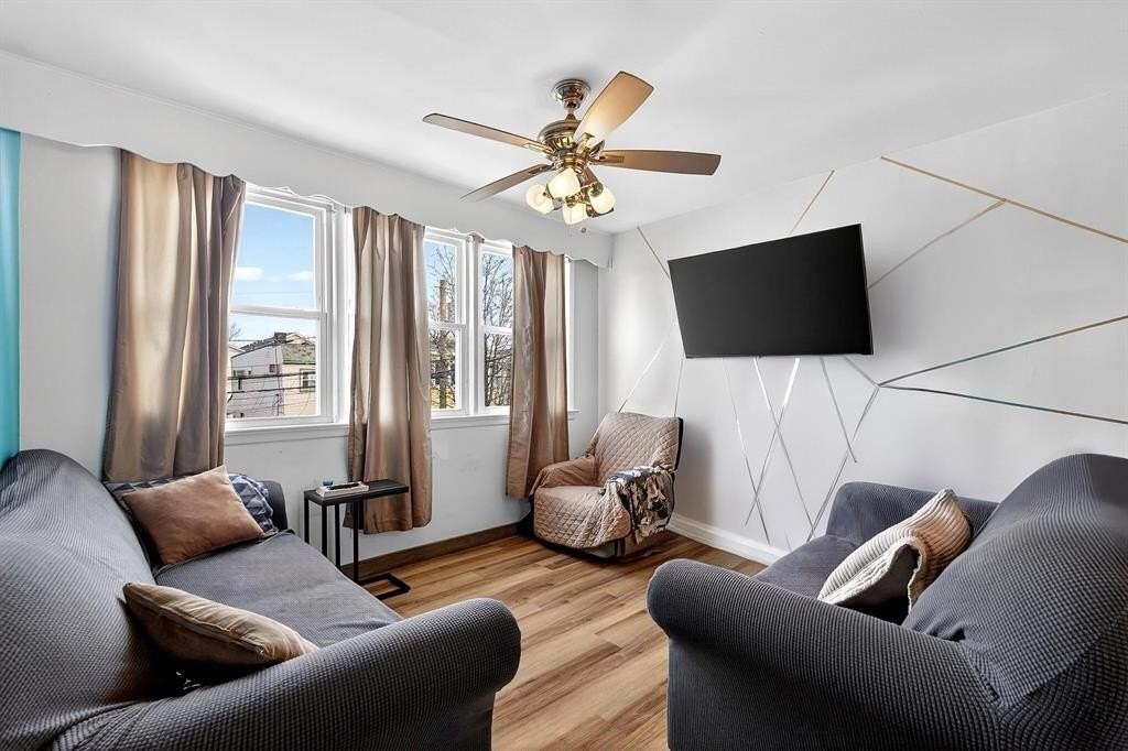 102 W 43rd St #2 - Photo 5 of 13