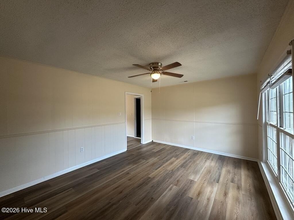 21 Crown Point Rd - Photo 2 of 13