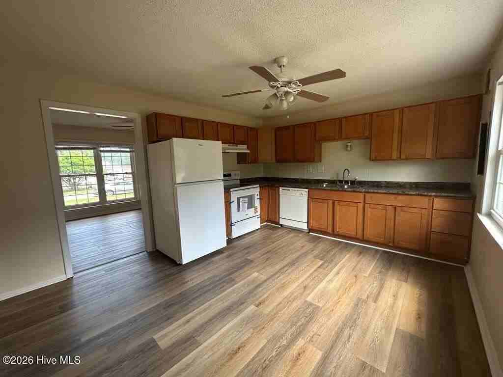 21 Crown Point Rd - Photo 5 of 13