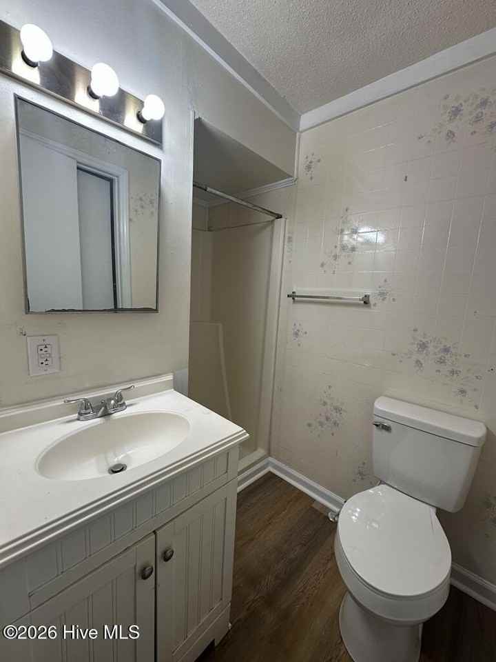 21 Crown Point Rd - Photo 7 of 13