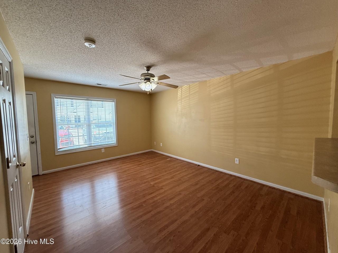 131 Cornerstone Pl - Photo 2 of 8