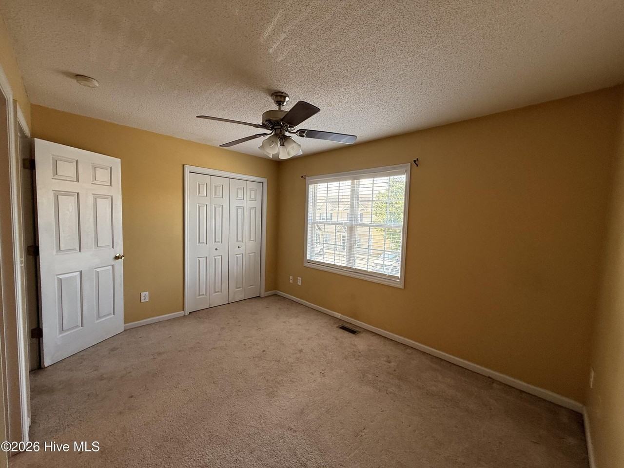 131 Cornerstone Pl - Photo 6 of 8