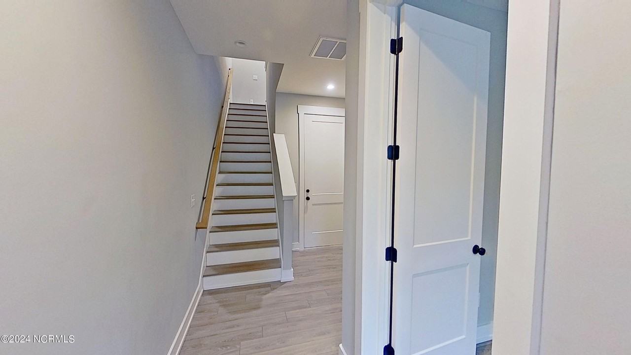 331 Mcivers Aly - Photo 2 of 32