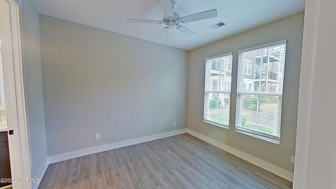 331 Mcivers Aly - Photo 4 of 32