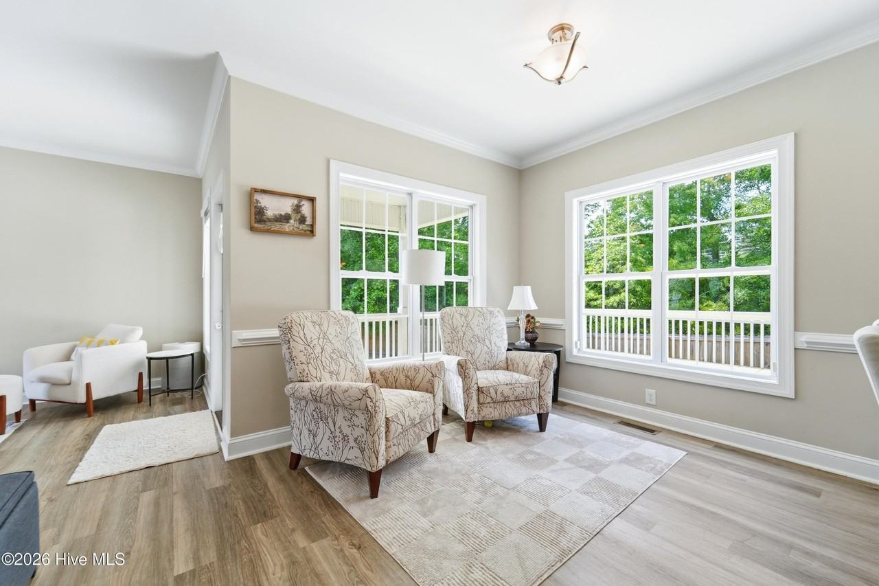 107 Mckinnon Pl - Photo 7 of 29