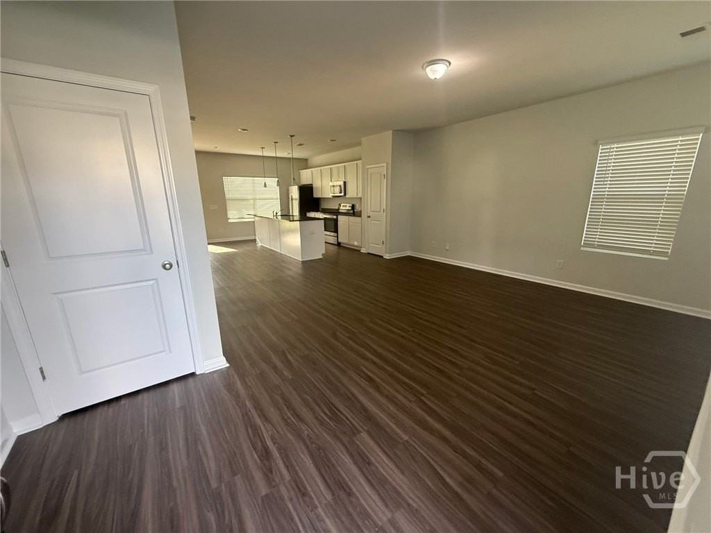 103 Jepson Way - Photo 2 of 11