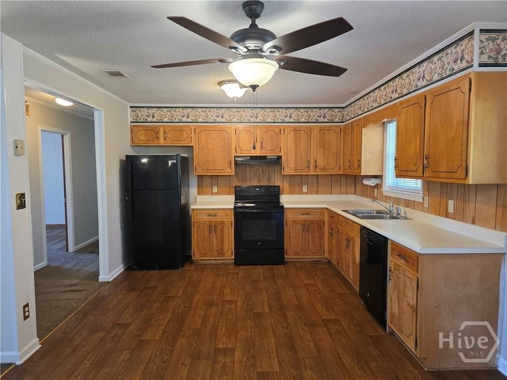 406 Hickory St - Photo 6 of 25
